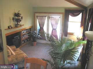 709 Cypress Road Warminster, PA 18974 - Photo 3 of 6