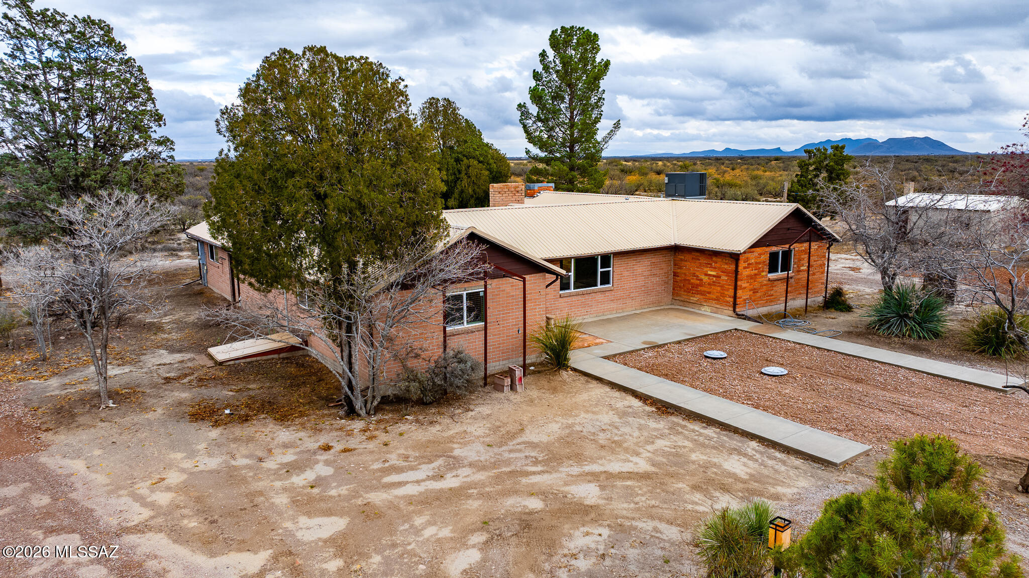 1807 East Kimsey Road Willcox, AZ 85643 - Photo 1 of 50