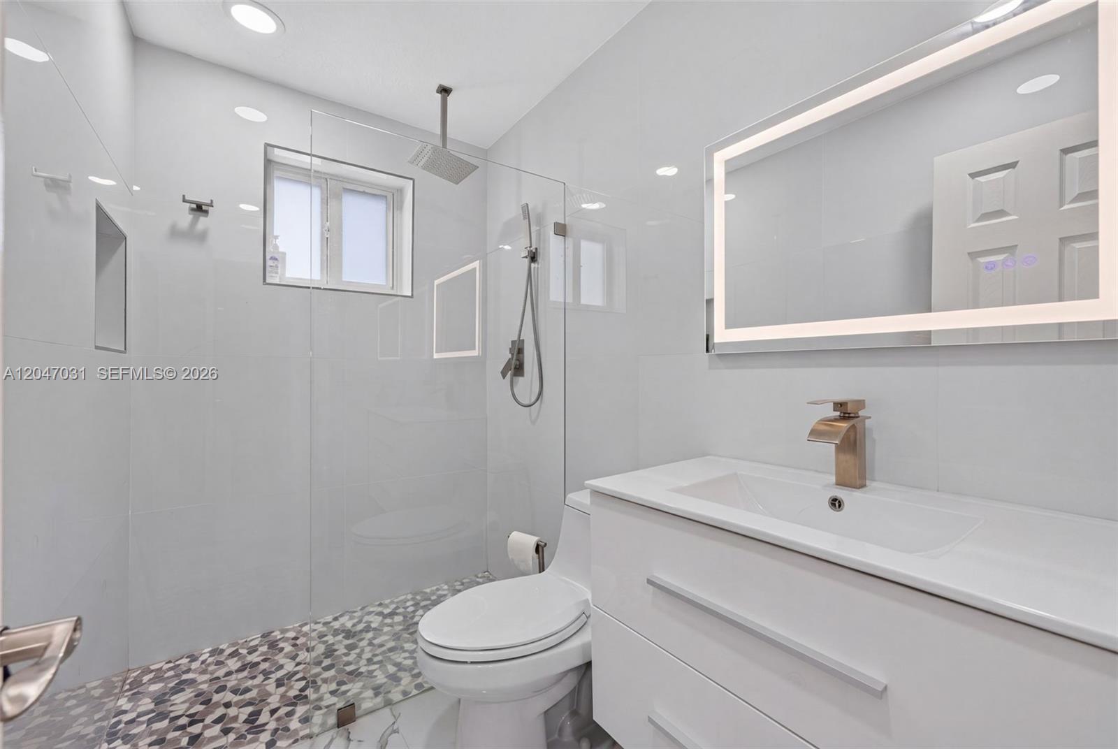 1635 Southwest 138th Court Miami, FL 33175 - Photo 10 of 39