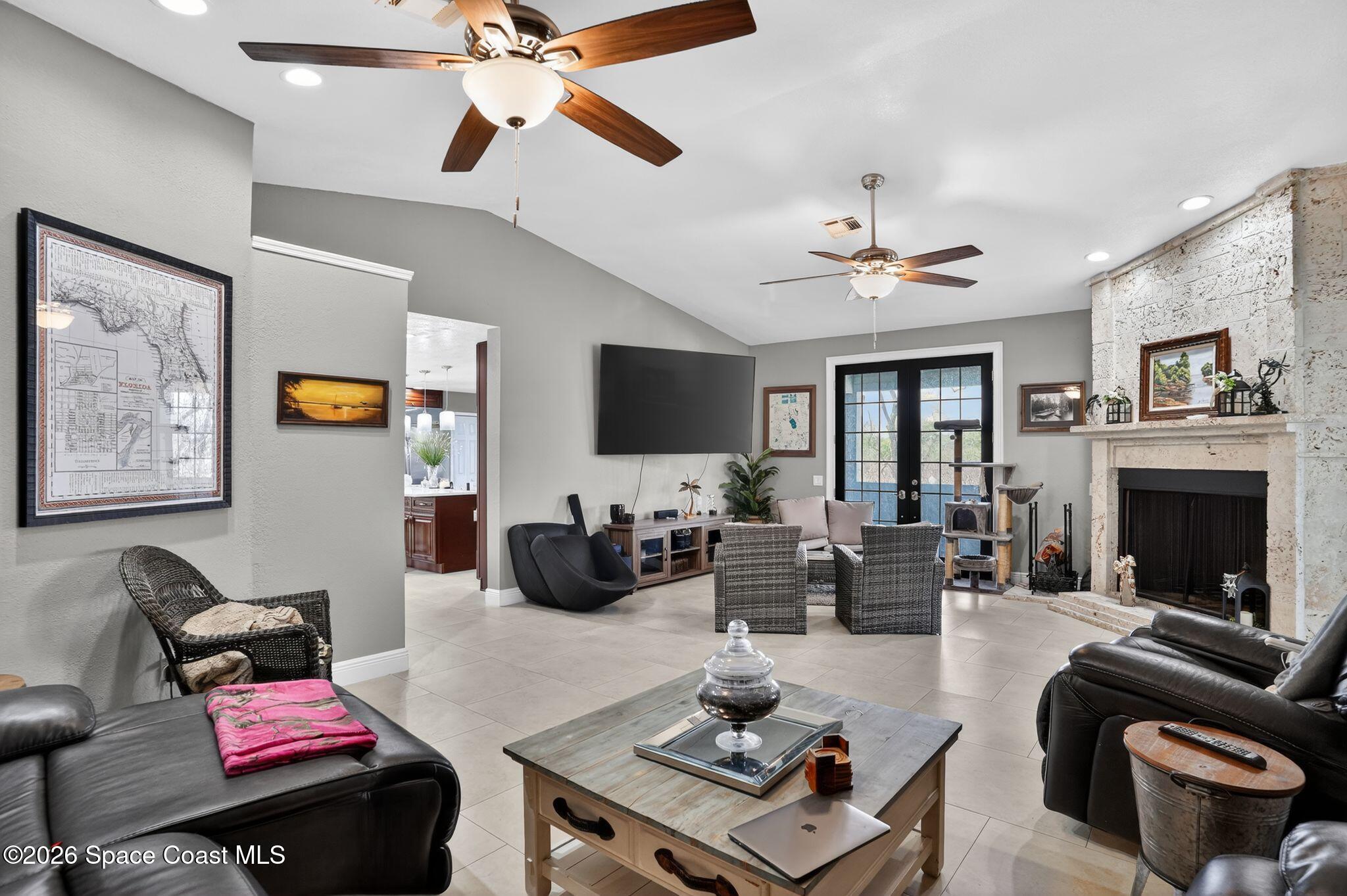3870 Raney Road Titusville, FL 32780 - Photo 8 of 28 06_3870_Raney_Rd_Titusville_FL_32780-Liv