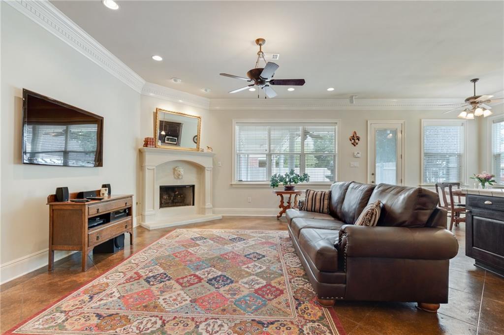 520 Dilton Street River Ridge, LA 70123 - Photo 5 of 27 Gallery Image 5