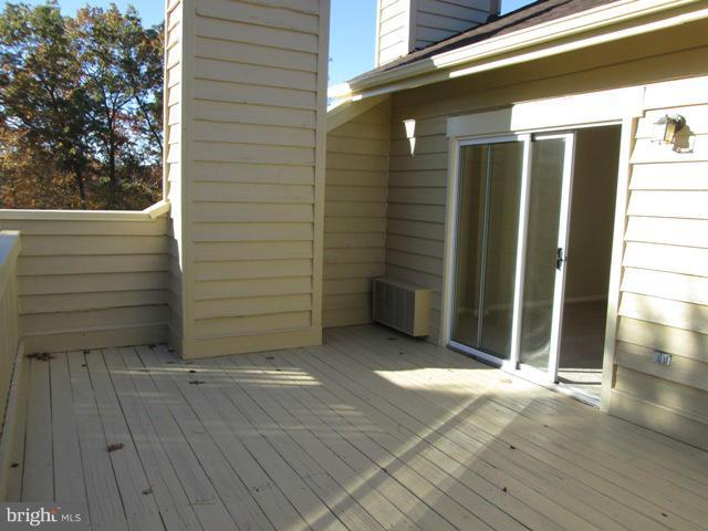 11113 Watermans Drive Reston, VA 20191 - Photo 4 of 29 Exterior (General)