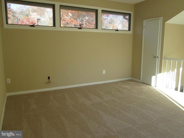 11113 Watermans Drive Reston, VA 20191 - Photo 7 of 29 Loft