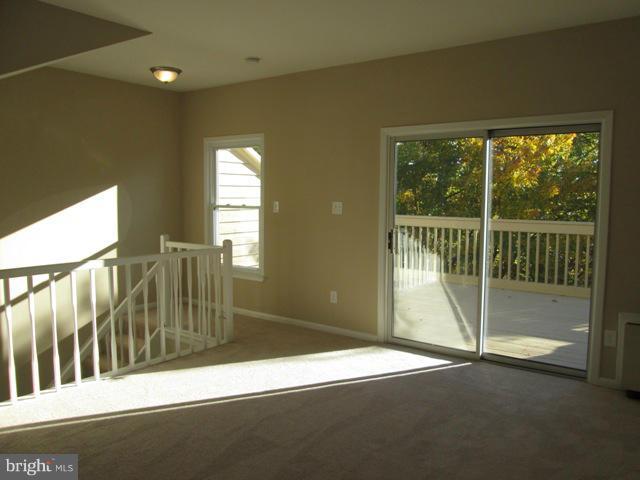 11113 Watermans Drive Reston, VA 20191 - Photo 10 of 29 Loft