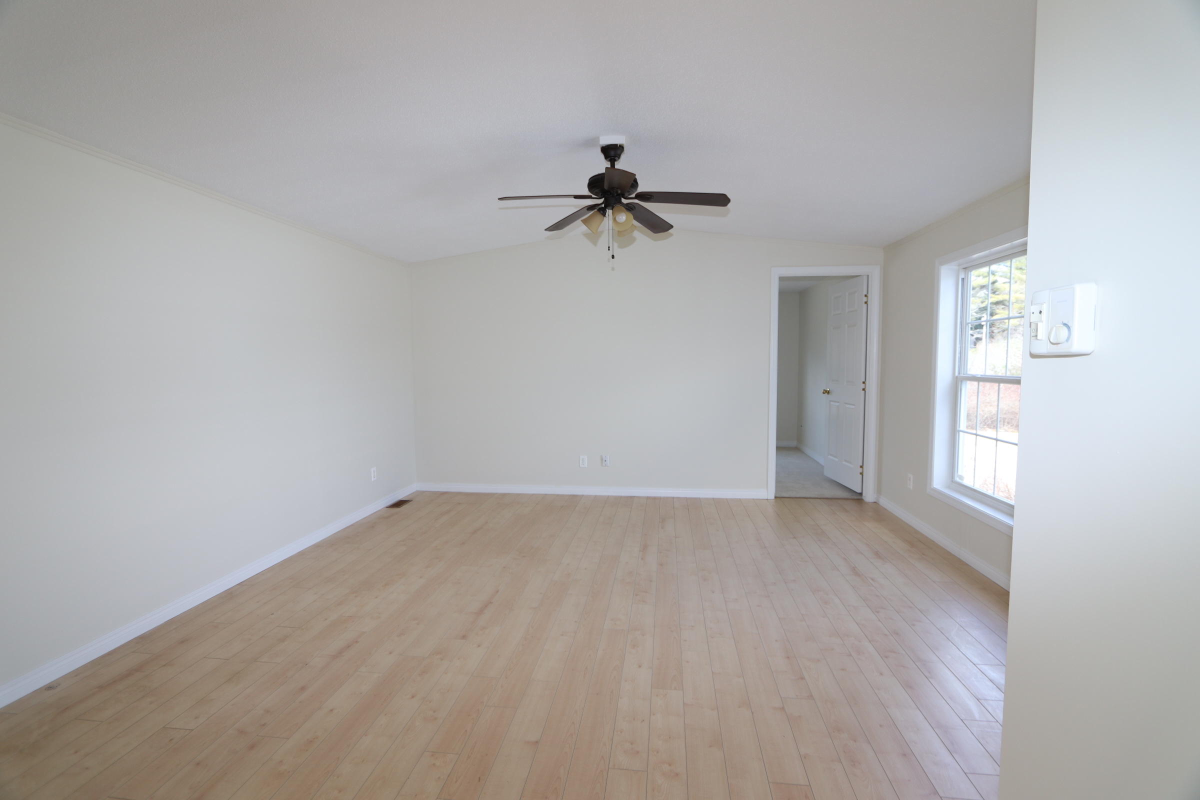 475-3 Haley Road, Unit 3 Kittery, ME 03905 - Photo 20 of 33 IMG_9396