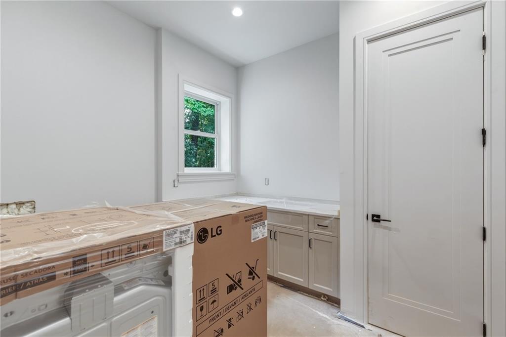 720 Edgewater Trail Atlanta, GA 30328 - Photo 32 of 51