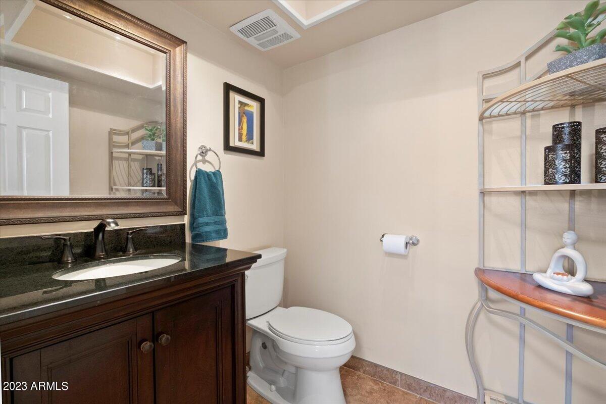 5123 North Granite Reef Road Scottsdale, AZ 85250 - Photo 11 of 21 Powder Room