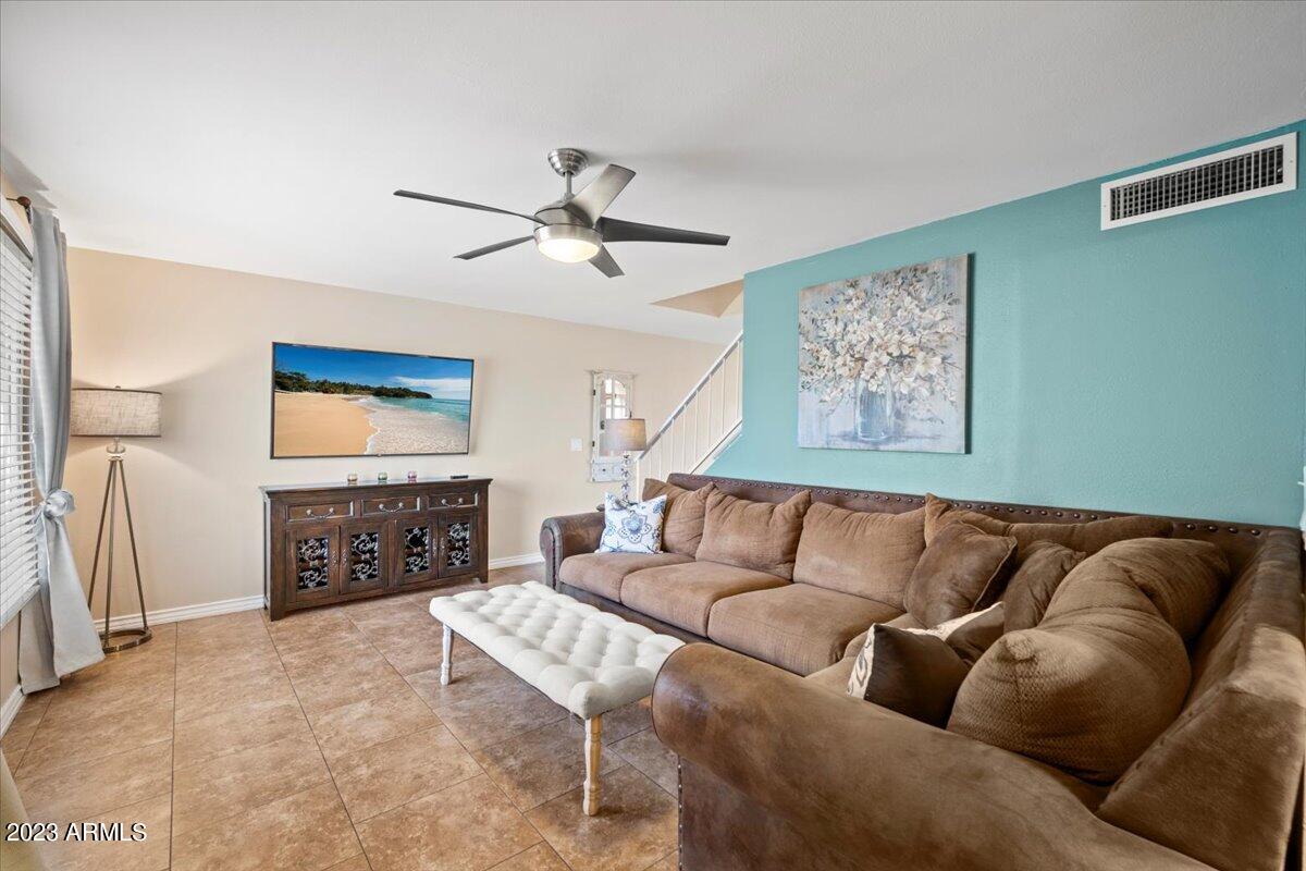 5123 North Granite Reef Road Scottsdale, AZ 85250 - Photo 19 of 21 Living Room
