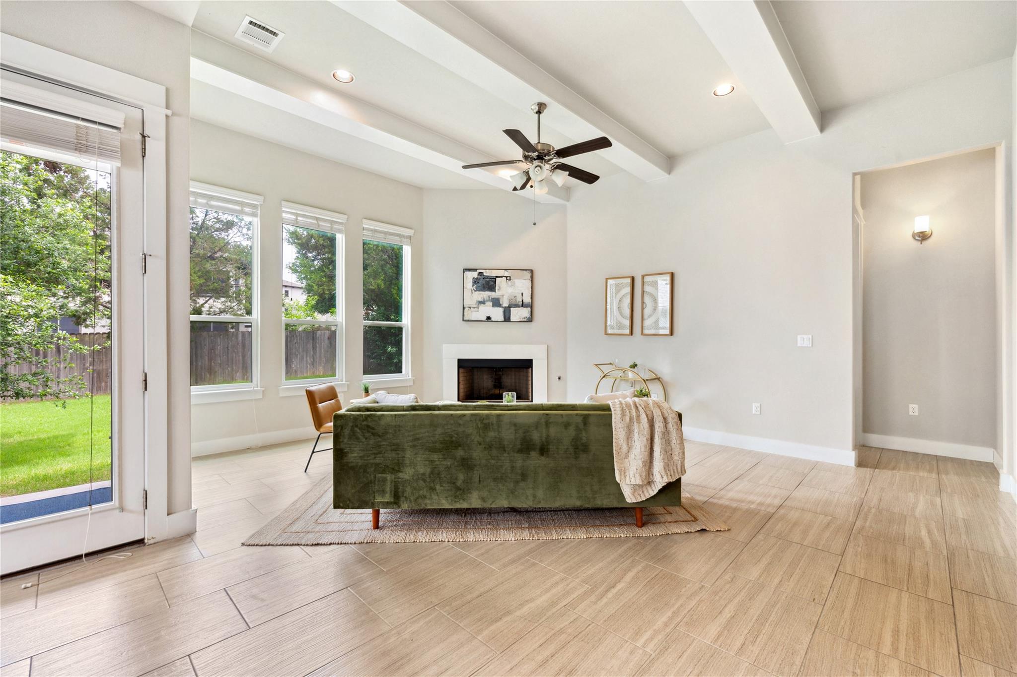 12908 Armaga Springs Road Austin, TX 78727 - Photo 6 of 37