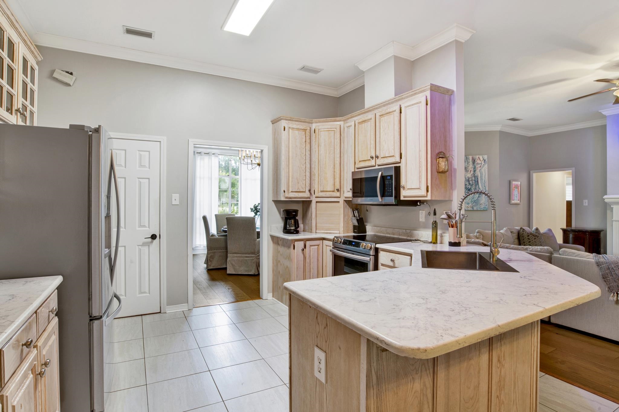 8867 North Court Daphne, AL 36527 - Photo 9 of 35