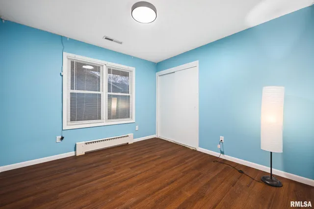 $200,000 | 302 West 4th Street, Mackinaw, IL 61755