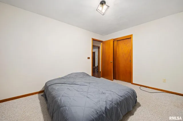 $200,000 | 302 West 4th Street, Mackinaw, IL 61755