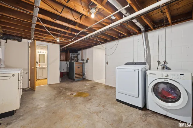 $200,000 | 302 West 4th Street, Mackinaw, IL 61755