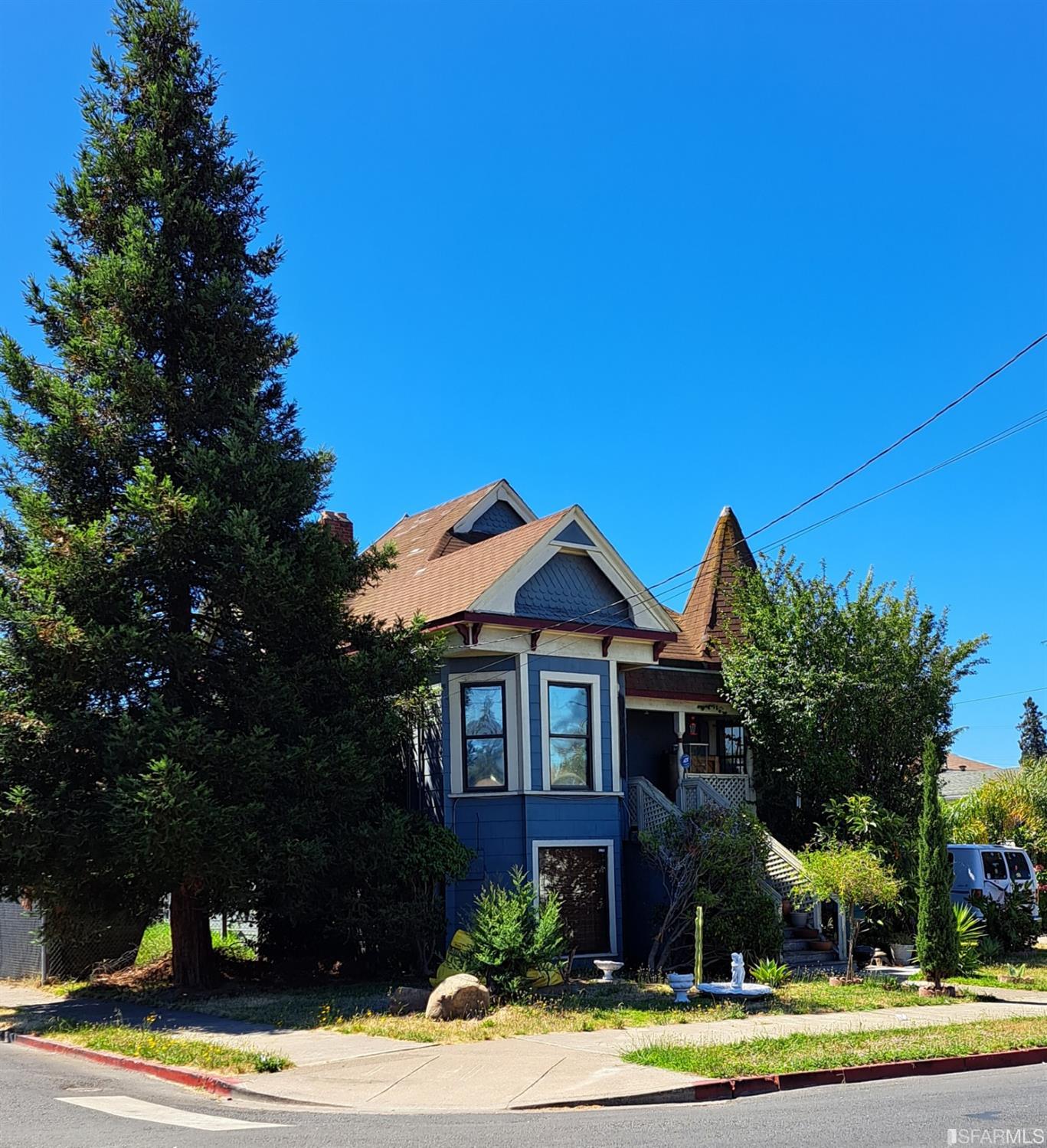 1930 55th Avenue Oakland, CA 94621 - Photo 2 of 25