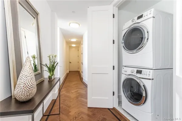 $7,800 | 108 Mamaroneck Avenue, Unit 302, Mamaroneck, NY 10543