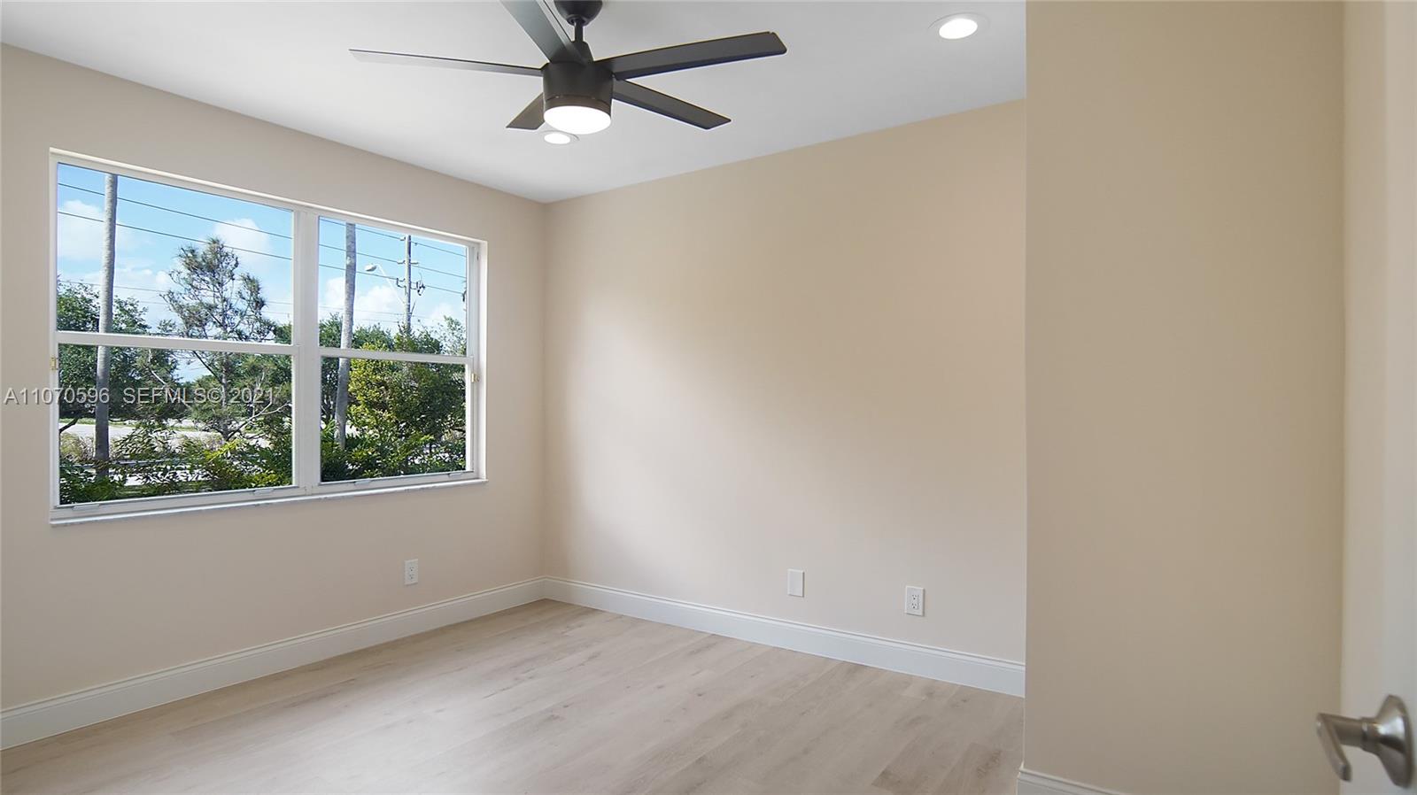 9565 Lambada Lane Boca Raton, FL 33496 - Photo 20 of 32 Gallery Image 20