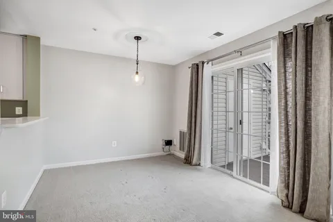 $485,000 | 6610 Thackwell Way, Unit 2102, Alexandria, VA 22315