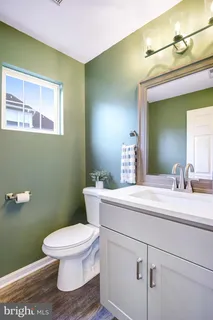 $485,000 | 6610 Thackwell Way, Unit 2102, Alexandria, VA 22315