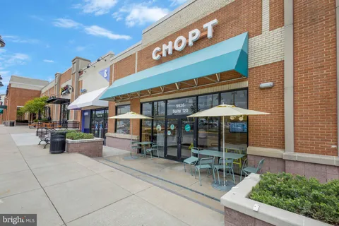 $485,000 | 6610 Thackwell Way, Unit 2102, Alexandria, VA 22315