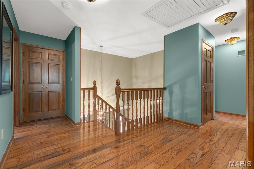 621 Old Riverwoods Lane Chesterfield, MO 63017 - Photo 20 of 62