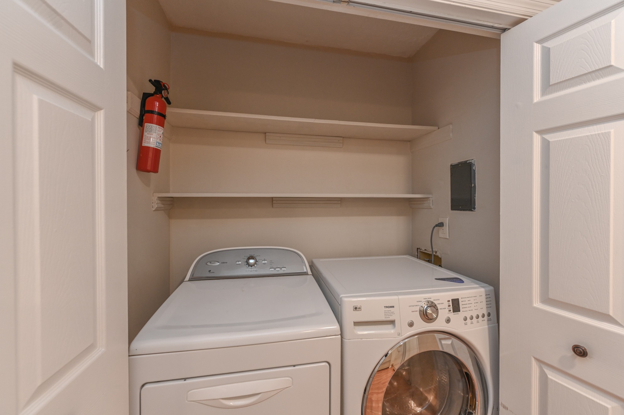 288 Donna Drive, Unit E Hendersonville, TN 37075 - Photo 12 of 23 a utility room with dryer and washer