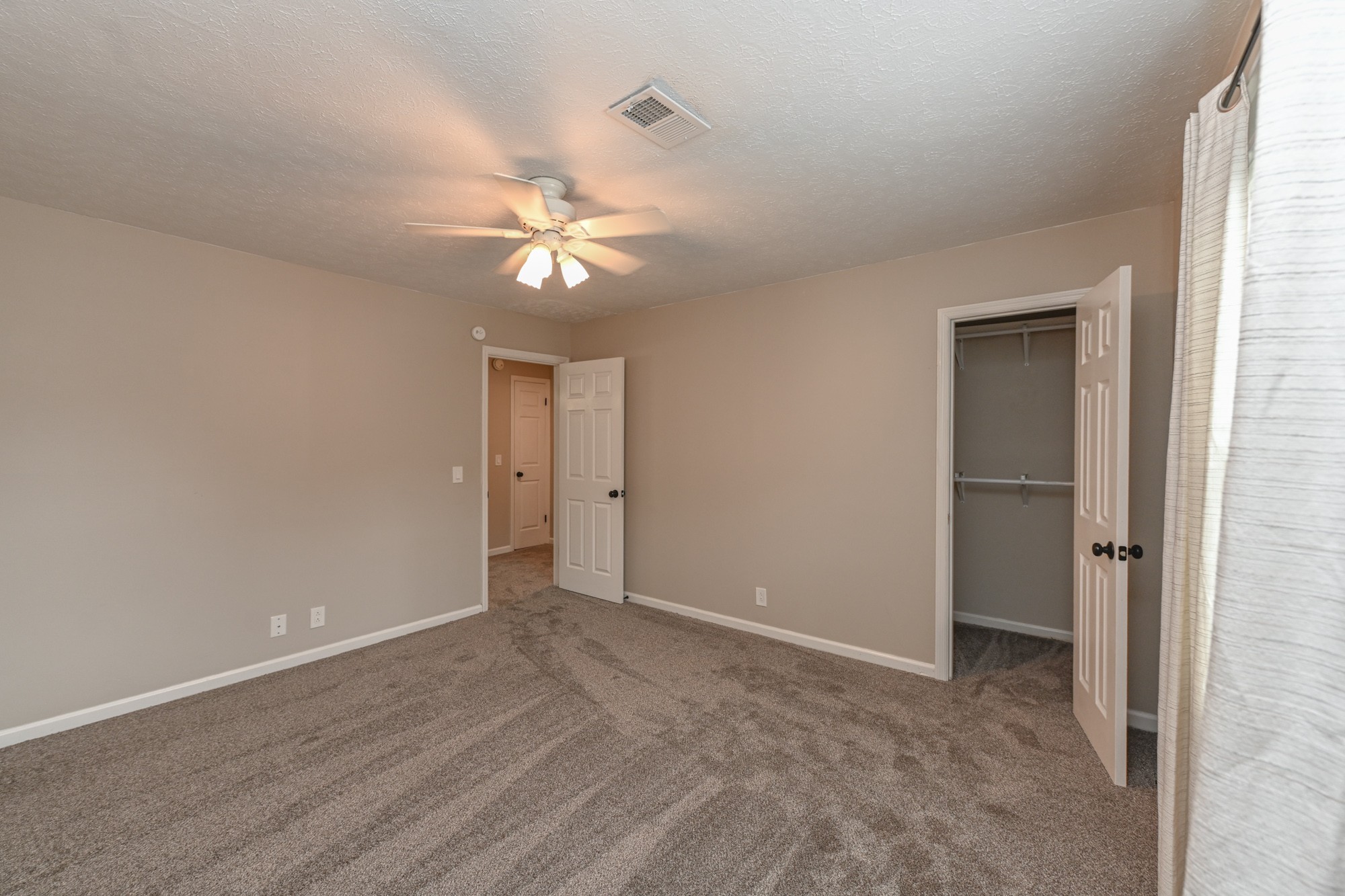 288 Donna Drive, Unit E Hendersonville, TN 37075 - Photo 15 of 23 a view of an empty room with a window