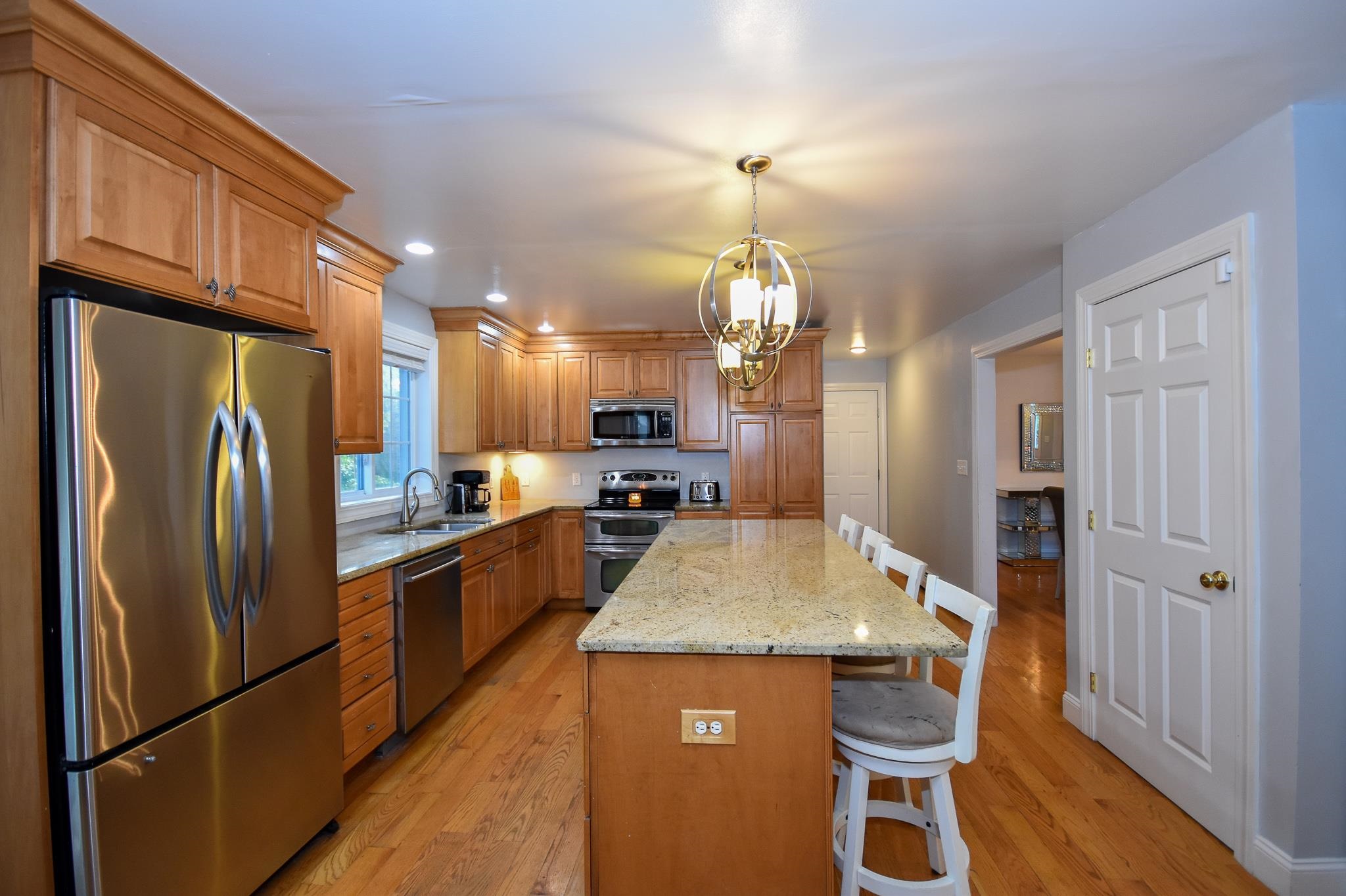 43 A Littleworth Road Dover, NH 03820 - Photo 5 of 38 Gallery Image 5