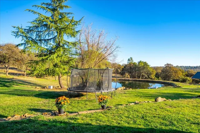 $927,000 | 4960 Creekhaven Road, Auburn, CA 95602