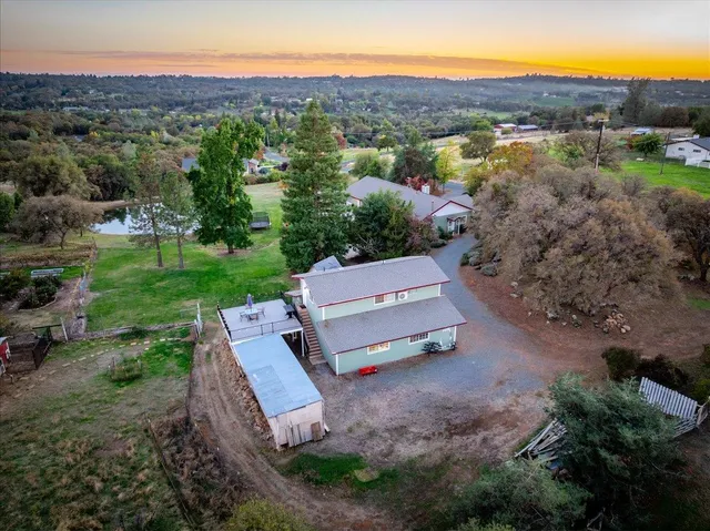 $927,000 | 4960 Creekhaven Road, Auburn, CA 95602