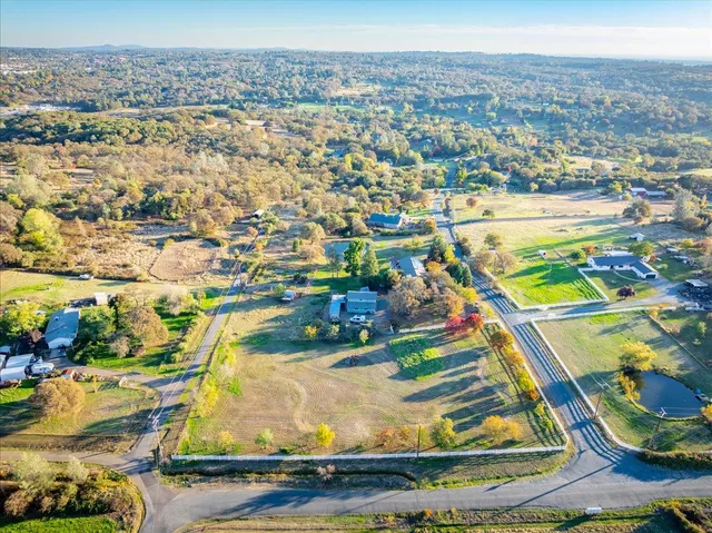 $927,000 | 4960 Creekhaven Road, Auburn, CA 95602