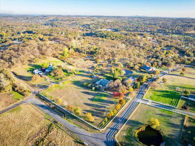 $927,000 | 4960 Creekhaven Road, Auburn, CA 95602