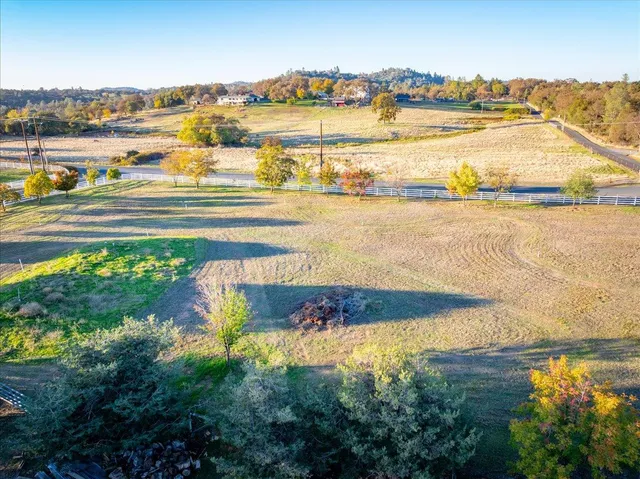 $927,000 | 4960 Creekhaven Road, Auburn, CA 95602