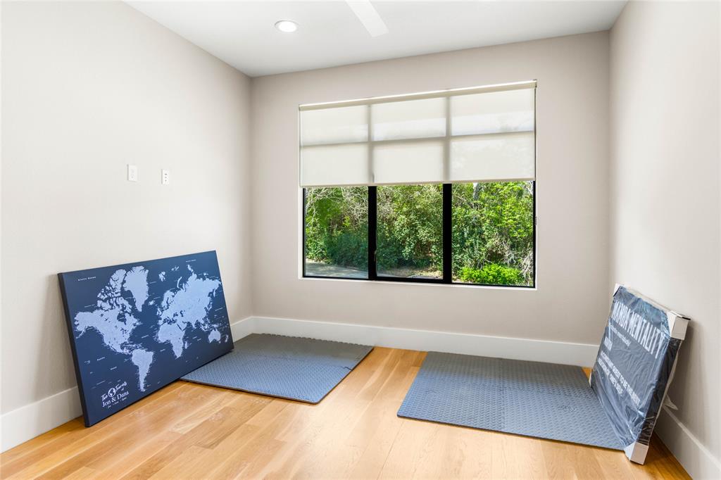 3317 Edward Drive Waco, TX 76708 - Photo 27 of 39 a view of an empty room with a window