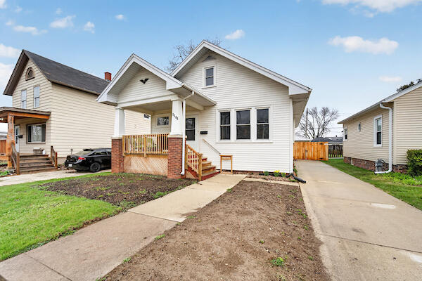 1546 William Street Racine, WI 53402 - Photo 1 of 1 Welcome Home!