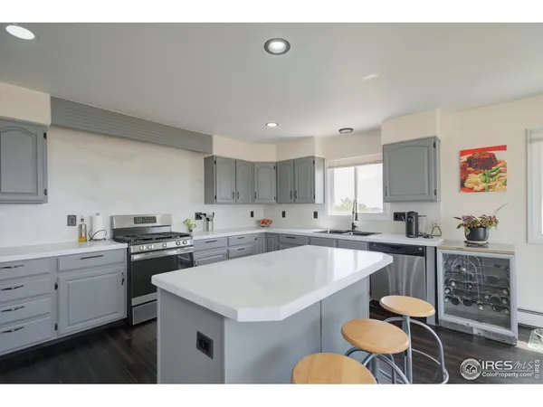 $1,990,000 | 871 North County Road, Berthoud, CO 80513