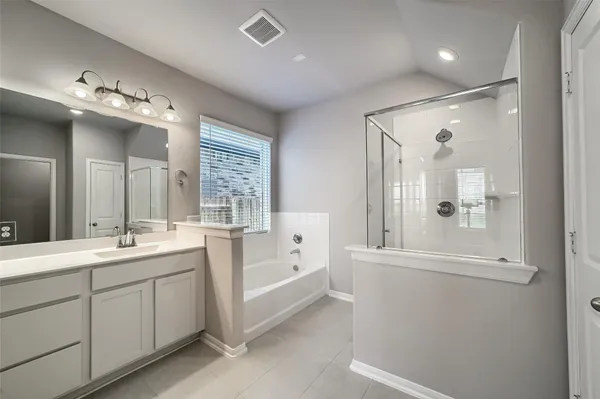 $2,600 | 157 Gamble Drive, Buda, TX 78610