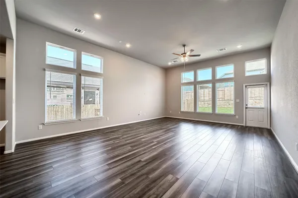 $2,600 | 157 Gamble Drive, Buda, TX 78610