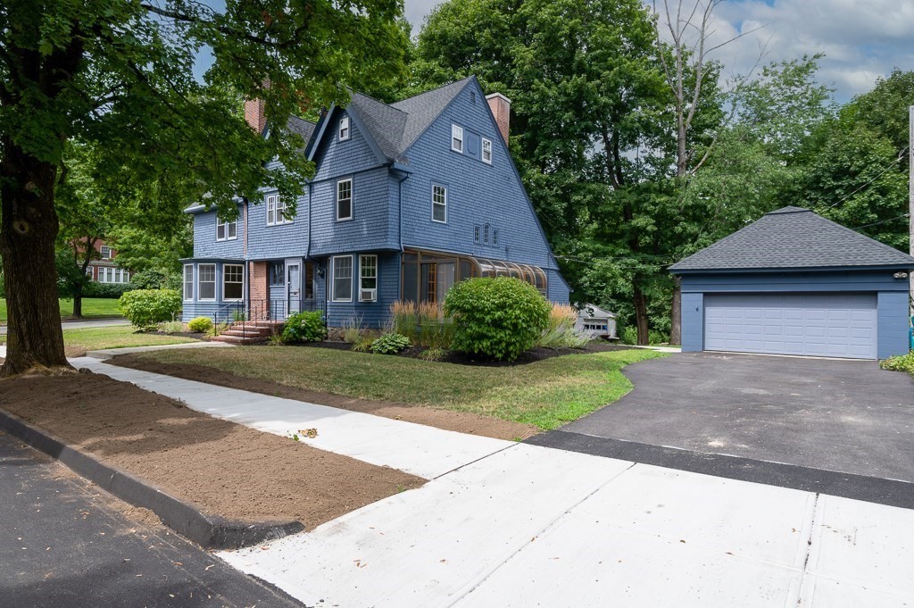 20 Otsego Road Worcester, MA 01609 - Photo 3 of 39 Gallery Image 3