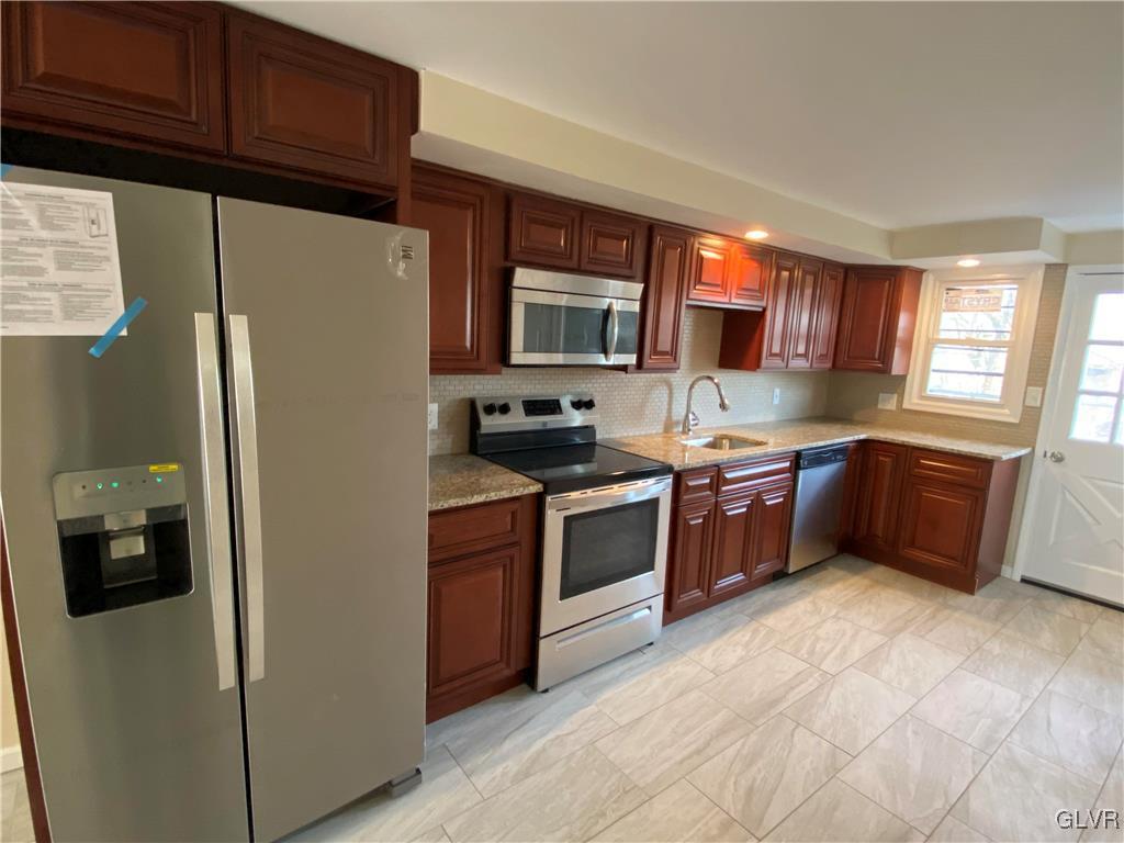 2676 Levans Road Coplay, PA 18037 - Photo 6 of 22 Gallery Image 6