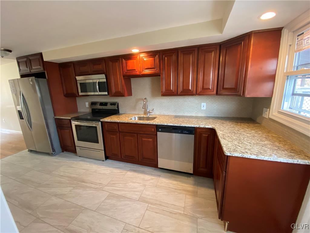 2676 Levans Road Coplay, PA 18037 - Photo 7 of 22 Gallery Image 7