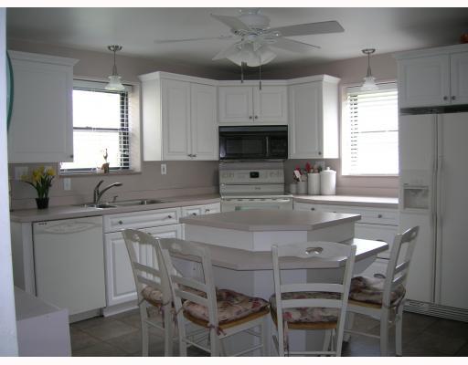 2511 1/2 Haymaker Road Monroeville, PA 15146 - Photo 5 of 18 Kitchen.