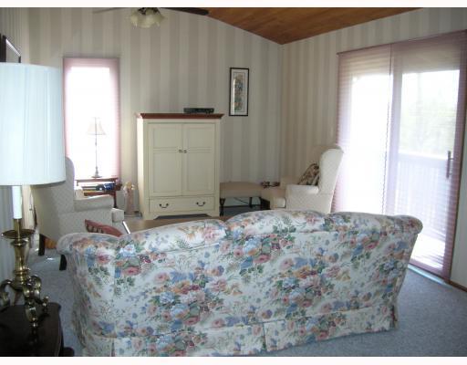 2511 1/2 Haymaker Road Monroeville, PA 15146 - Photo 6 of 18 Living Room.