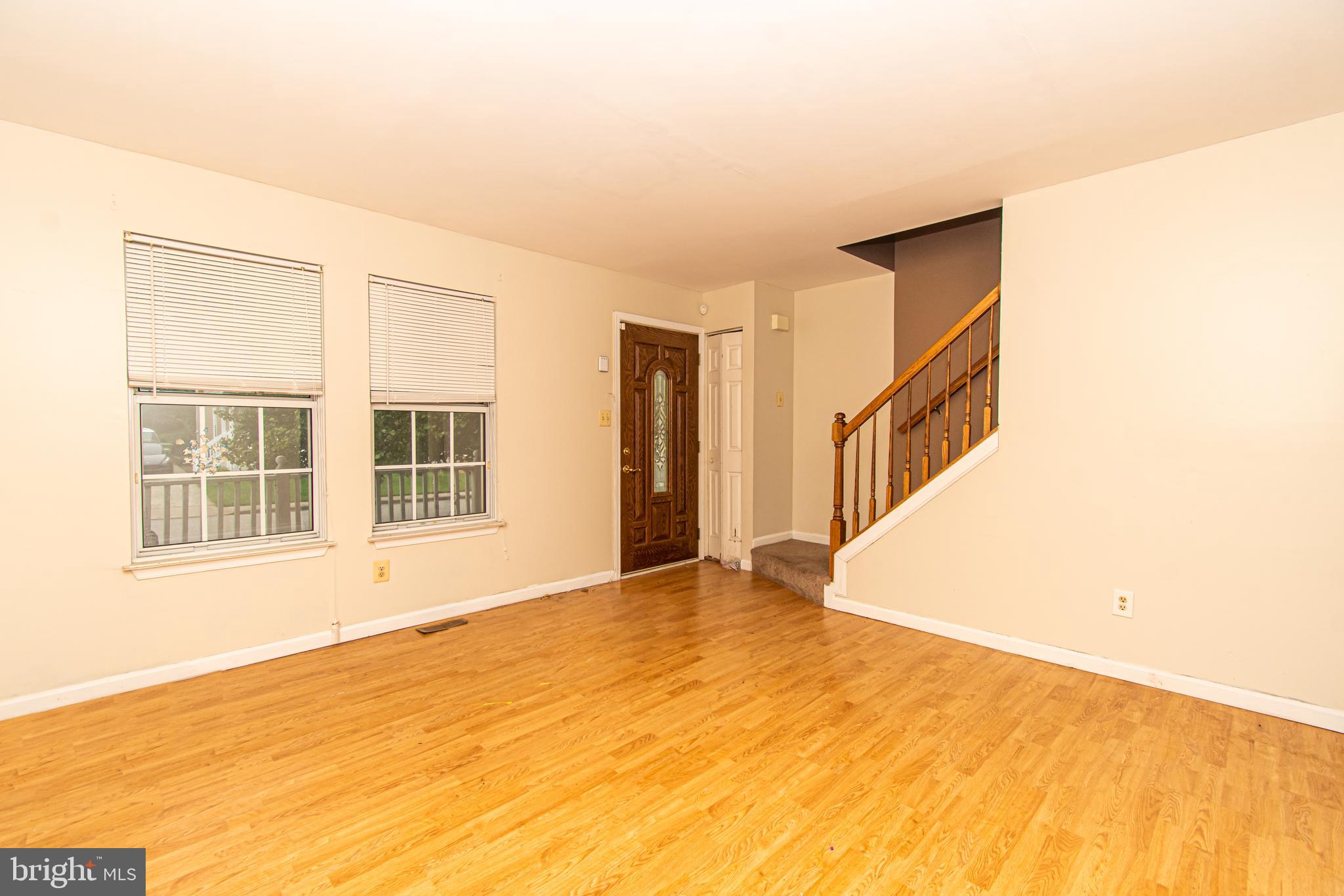 4112 West Cold Spring Lane Baltimore, MD 21215 - Photo 7 of 31 Living Room