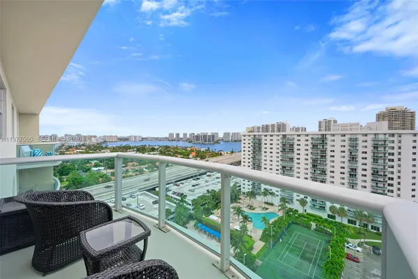 $5,000 | 19370 Collins Avenue, Unit PH14, Sunny Isles Beach, FL 33160