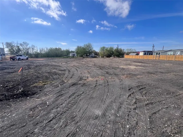 a view of an outdoor space and a yard