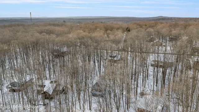 $329,000 | 107 West Creek View Drive, Gouldsboro, PA 18424