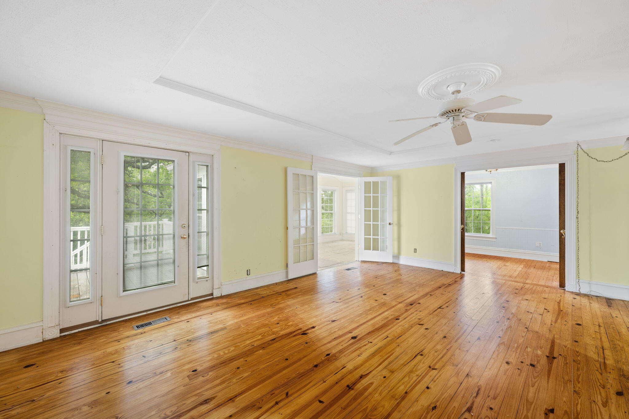 9114 Harrison Bay Road Harrison, TN 37341 - Photo 2 of 44 7-web-or-mls-DSC_0309