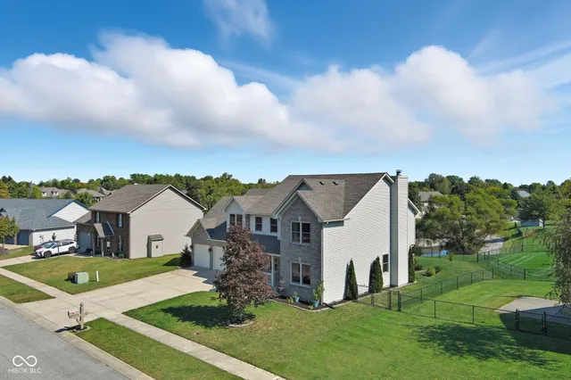 $415,000 | 7975 Meadow Bend Circle, Indianapolis, IN 46259