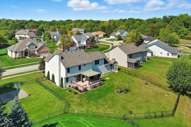 $415,000 | 7975 Meadow Bend Circle, Indianapolis, IN 46259