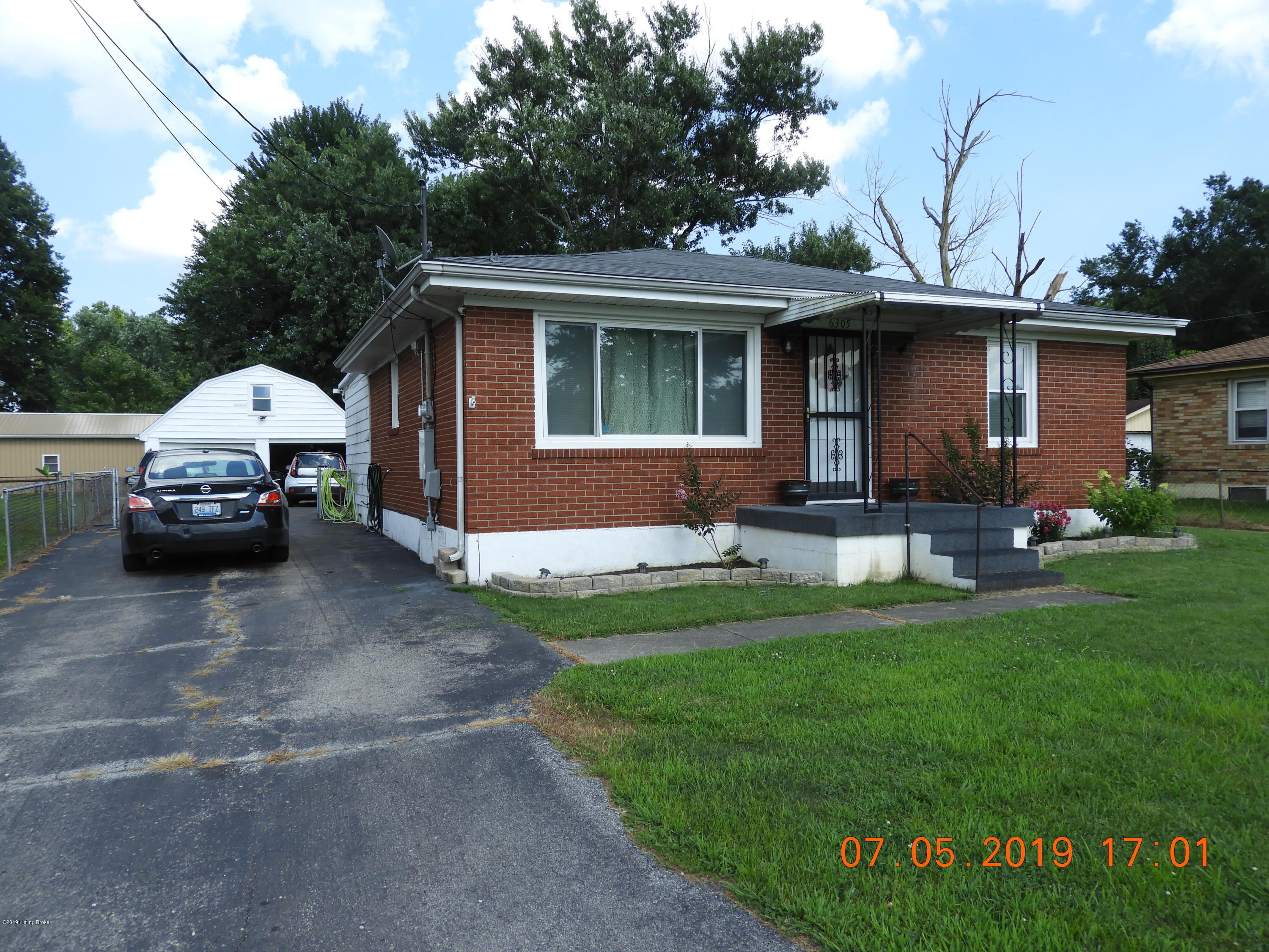 6305 Terry Road Louisville, KY 40258 - Photo 2 of 44 DSCN4130